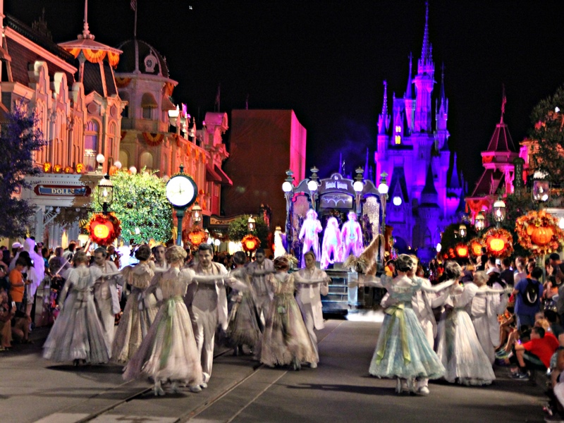 Halloween Disney 2023 - datas anunciadas para o evento deste ano!